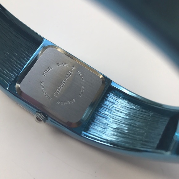 Avon Teal Watch Bangle - Picture 3 of 4